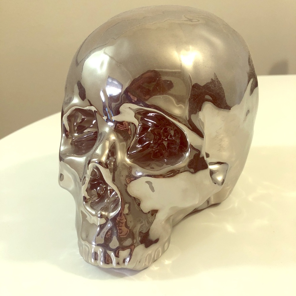 Ceramic silver skull